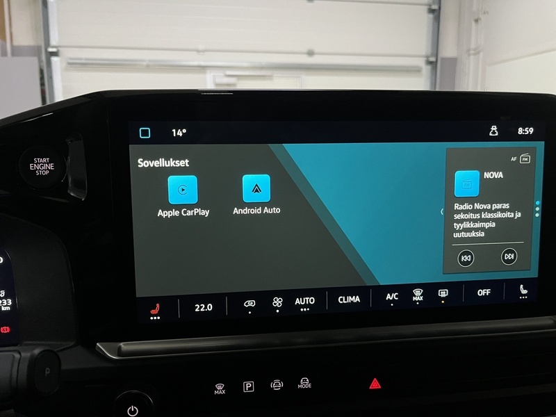 Volkswagen Caravelle vaihtoauto