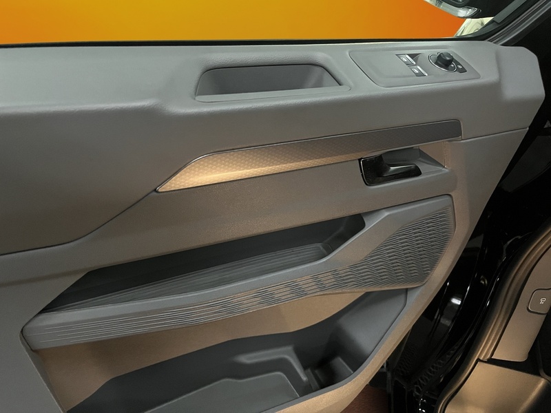 Volkswagen Caravelle vaihtoauto