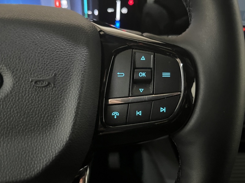 Ford Tourneo Custom vaihtoauto