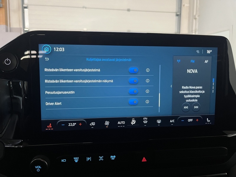 Ford Tourneo Custom vaihtoauto