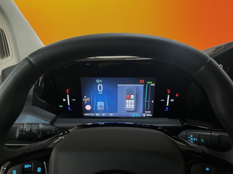 Ford Tourneo Custom vaihtoauto