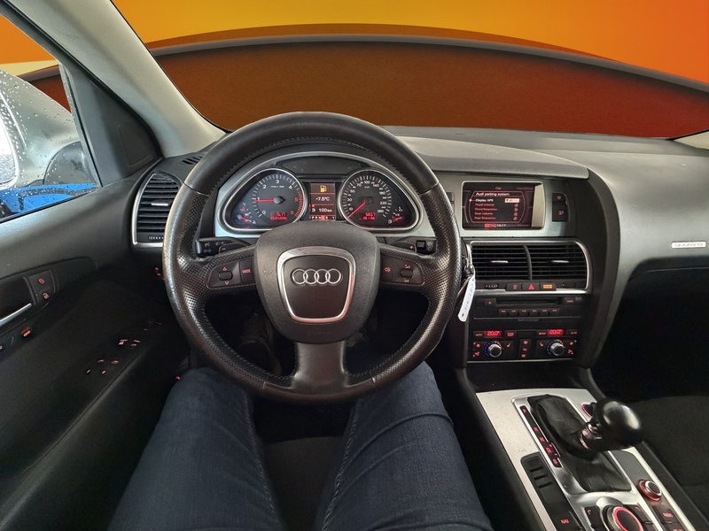 Audi Q7 vaihtoauto