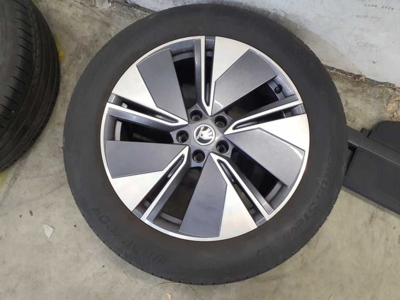 Skoda Enyaq vaihtoauto