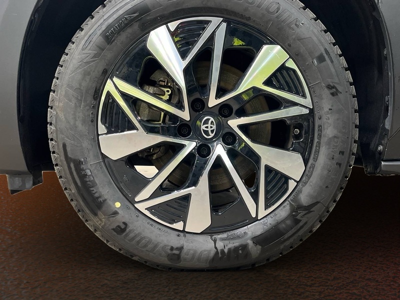 Toyota bZ4X vaihtoauto