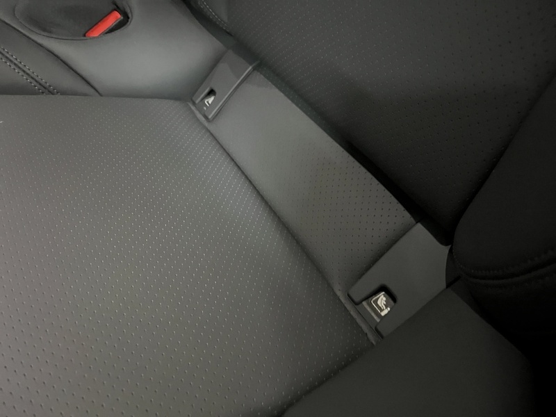 Porsche Taycan vaihtoauto