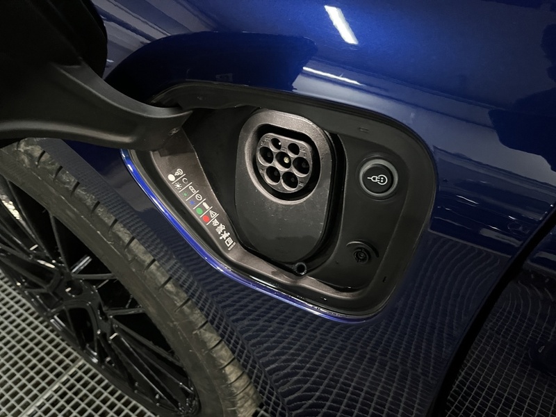 Porsche Taycan vaihtoauto