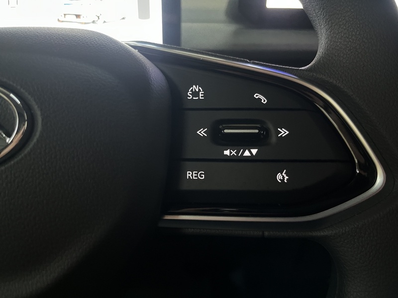 Maxus e-Deliver 5 vaihtoauto