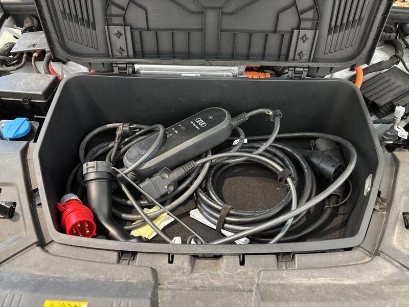 Audi e-tron vaihtoauto