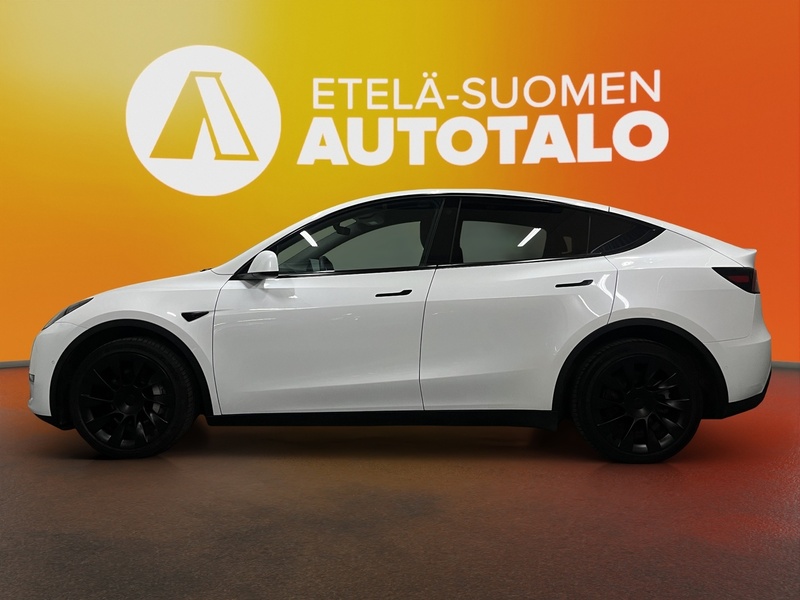 Tesla Model Y vaihtoauto