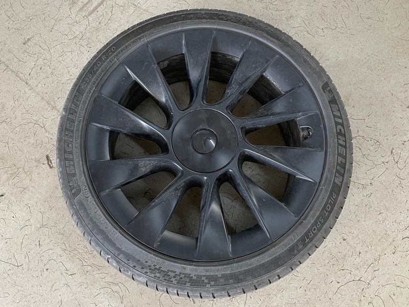 Tesla Model Y vaihtoauto