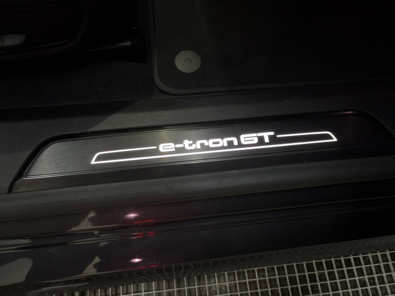 Audi e-tron GT vaihtoauto