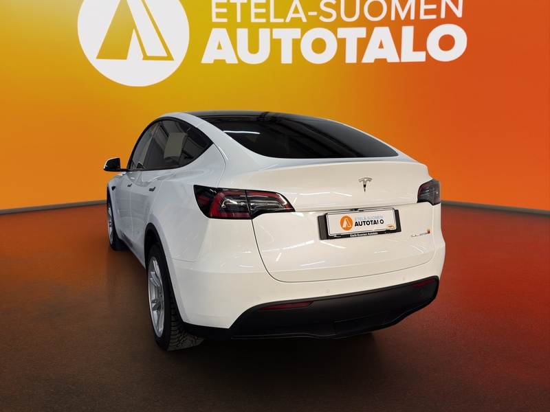 Tesla Model Y vaihtoauto