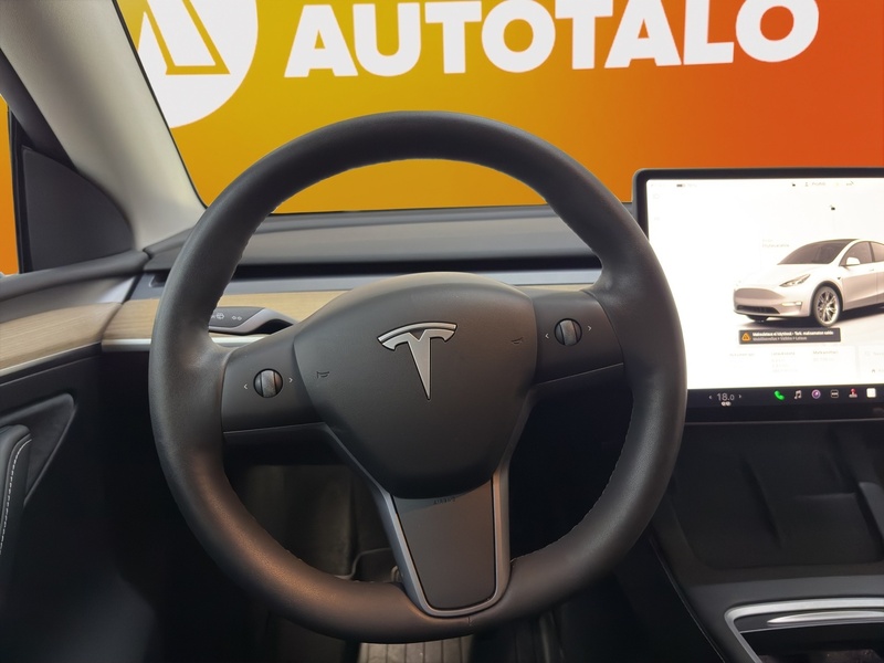 Tesla Model Y vaihtoauto