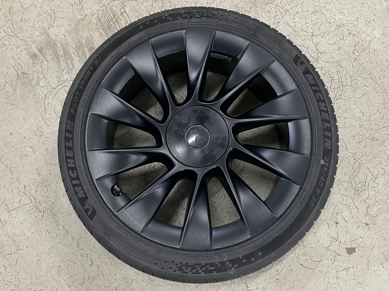 Tesla Model Y vaihtoauto