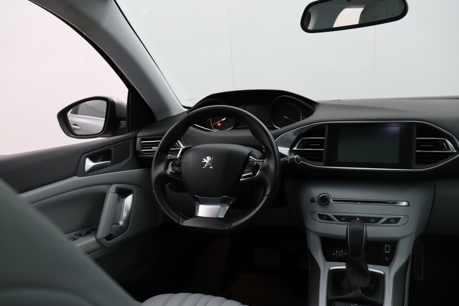 Peugeot 308 vaihtoauto