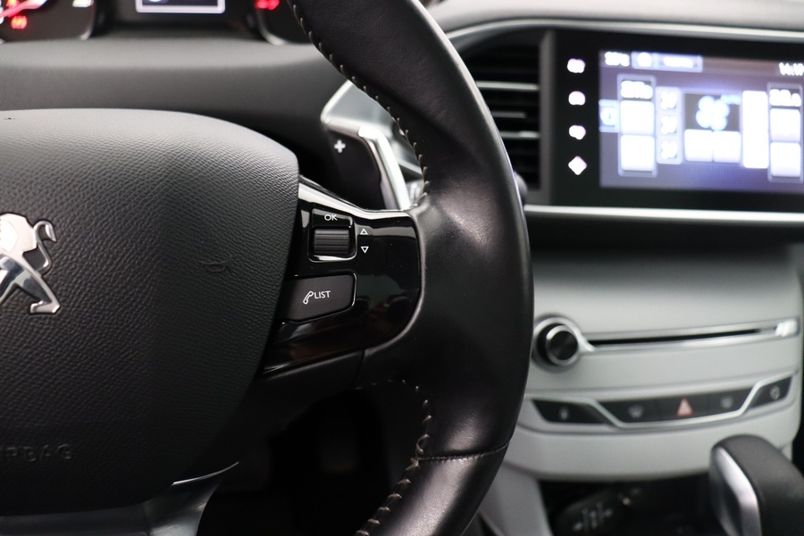 Peugeot 308 vaihtoauto