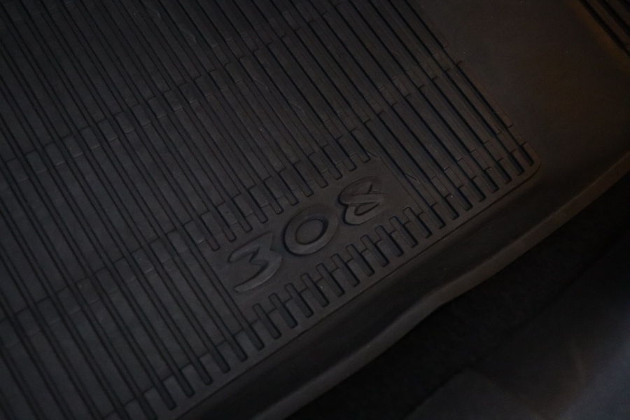 Peugeot 308 vaihtoauto