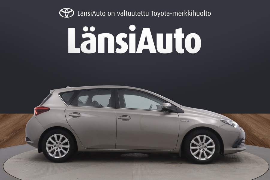 Toyota Auris vaihtoauto