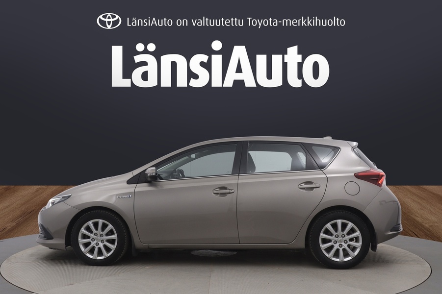 Toyota Auris vaihtoauto