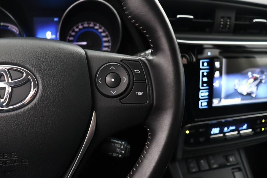 Toyota Auris vaihtoauto