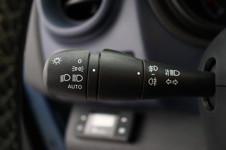 Opel Vivaro vaihtoauto