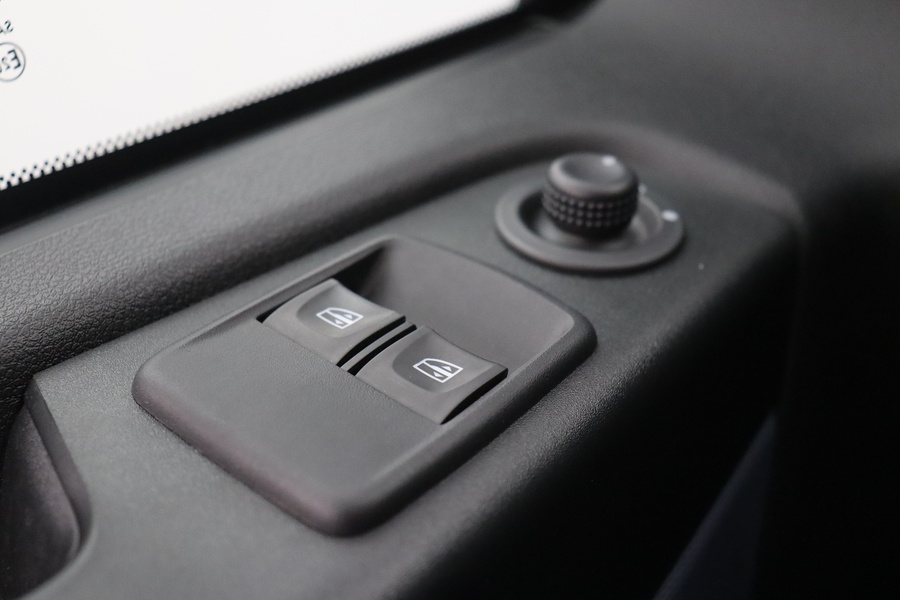 Opel Vivaro vaihtoauto