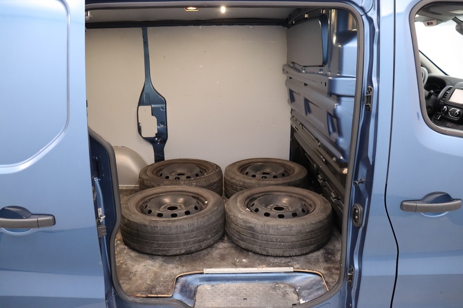 Opel Vivaro vaihtoauto