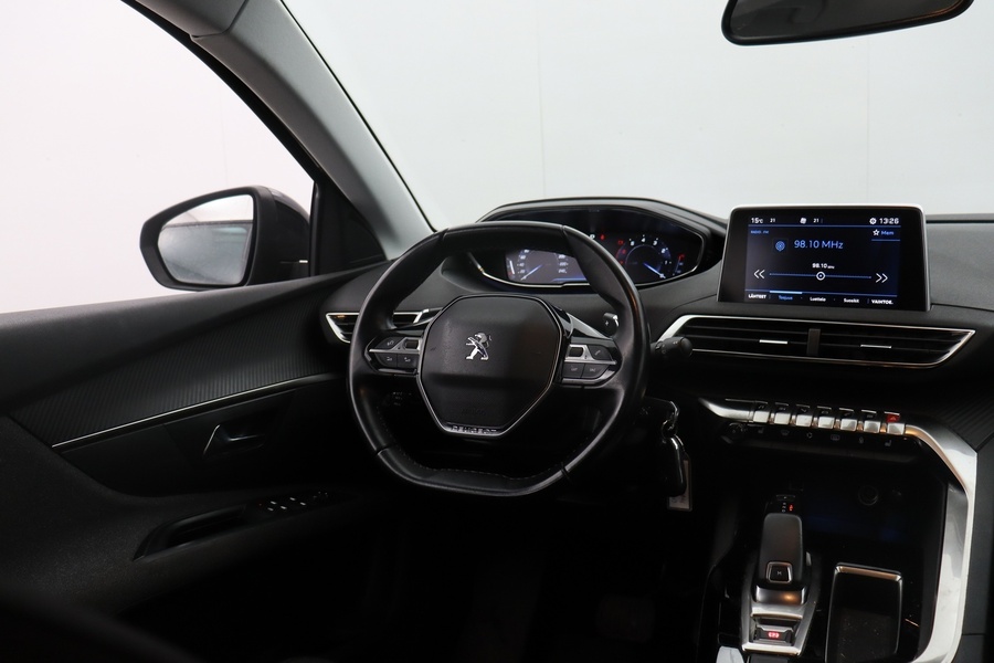 Peugeot 5008 vaihtoauto