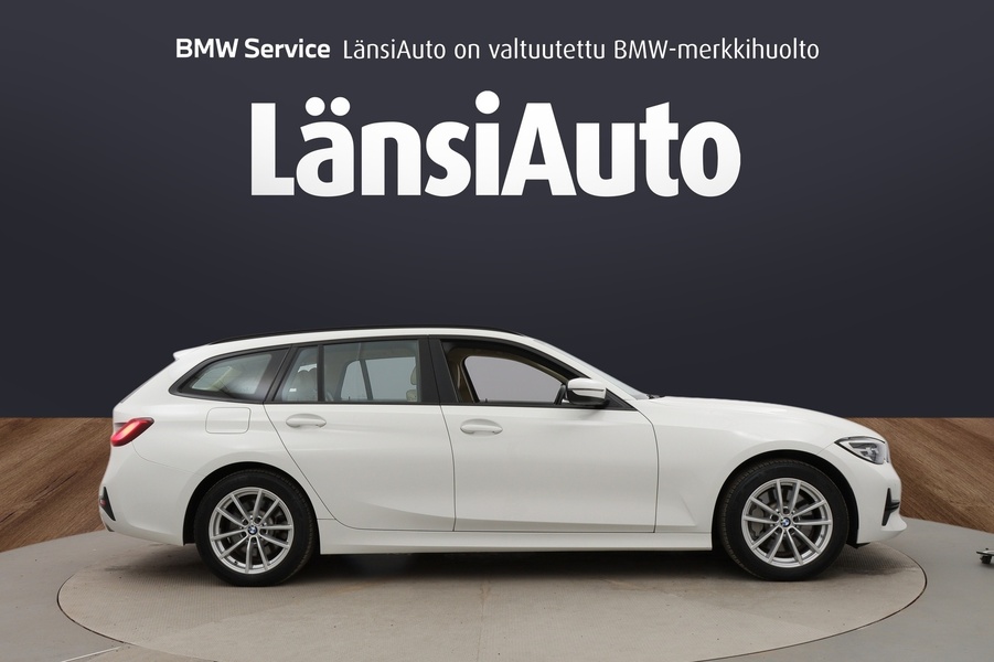 BMW 330 vaihtoauto