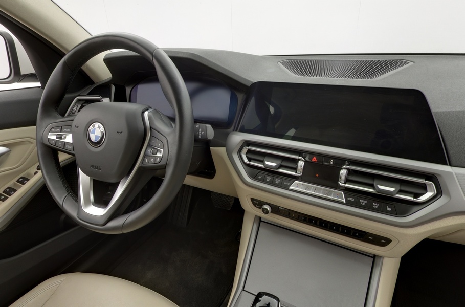 BMW 330 vaihtoauto