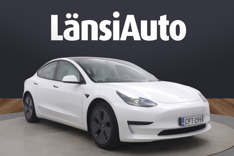 Tesla Model 3 vaihtoauto