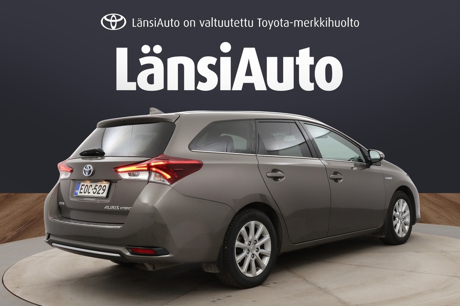 Toyota Auris vaihtoauto