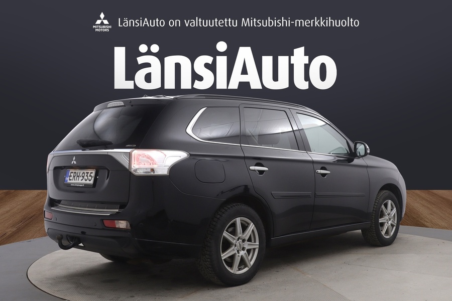 Mitsubishi Outlander PHEV vaihtoauto