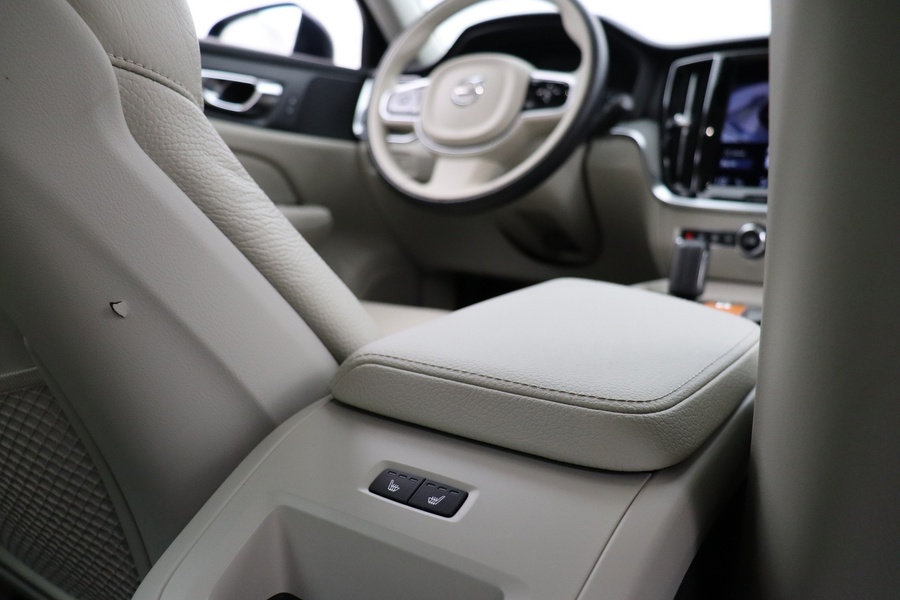 Volvo V60 Cross Country vaihtoauto