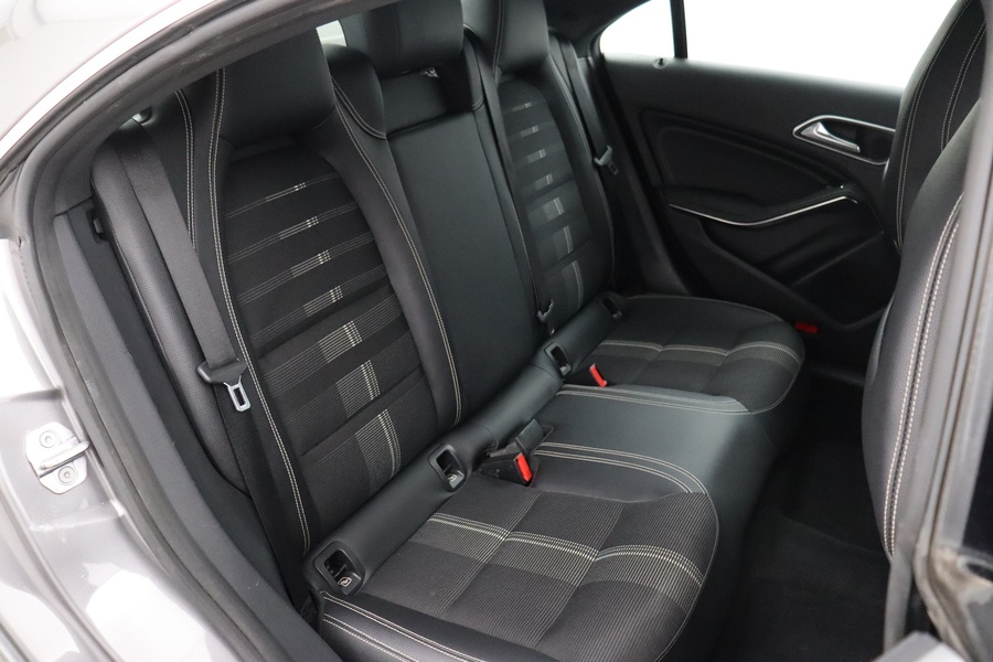 Mercedes-Benz CLA-sarja vaihtoauto