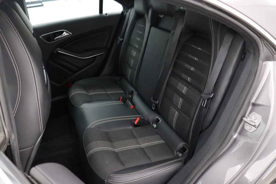 Mercedes-Benz CLA-sarja vaihtoauto