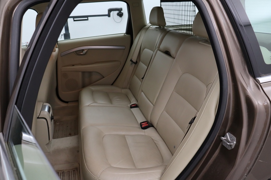 Volvo V70 vaihtoauto