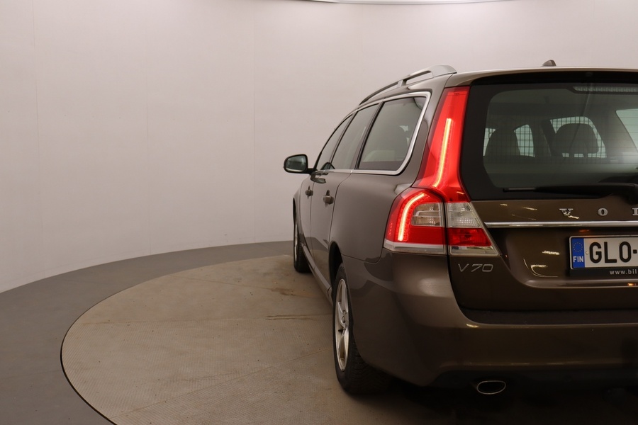 Volvo V70 vaihtoauto