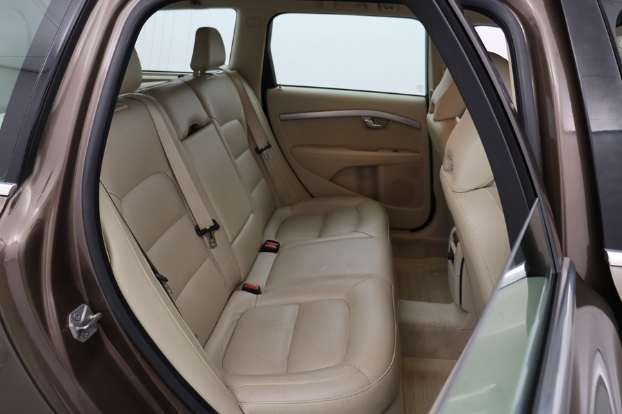Volvo V70 vaihtoauto