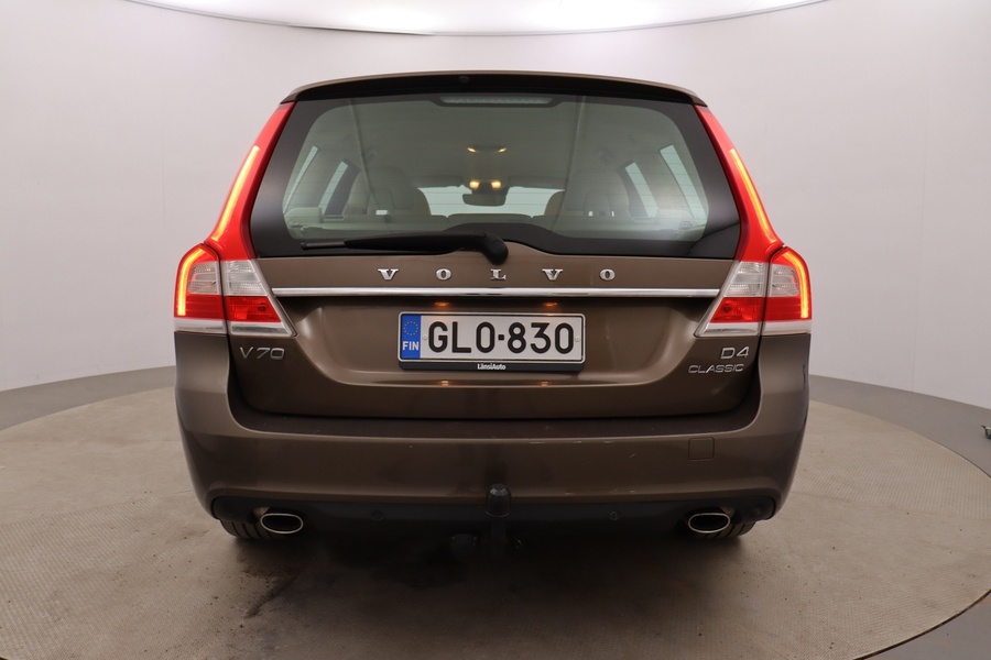 Volvo V70 vaihtoauto