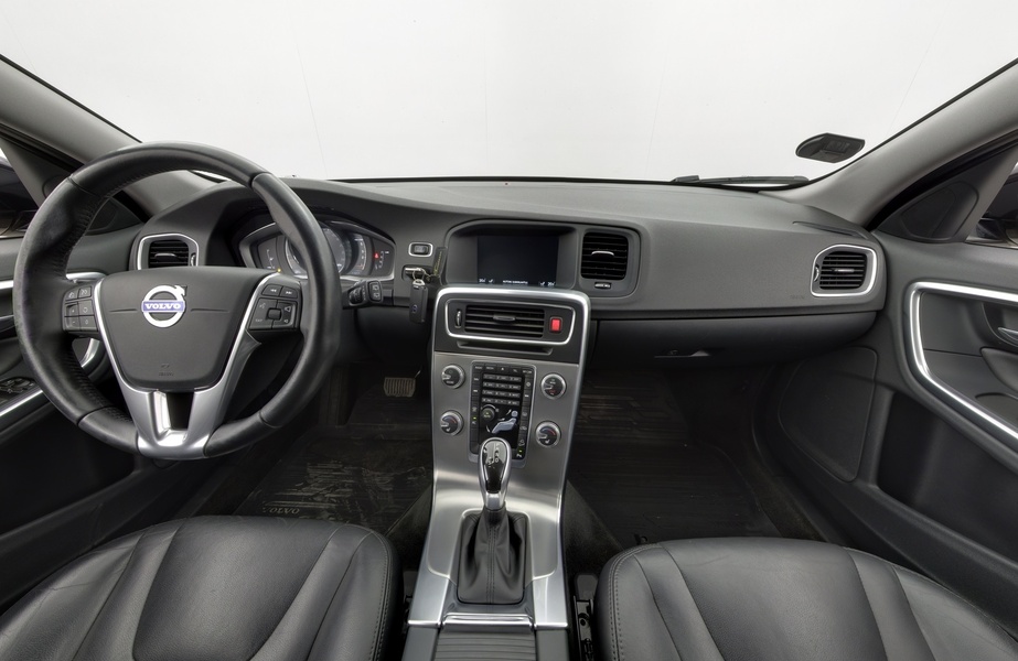 Volvo V60 Cross Country vaihtoauto