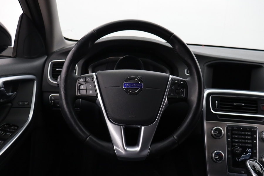 Volvo V60 Cross Country vaihtoauto