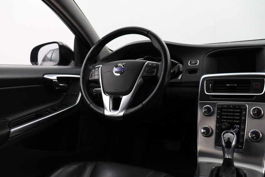 Volvo V60 Cross Country vaihtoauto