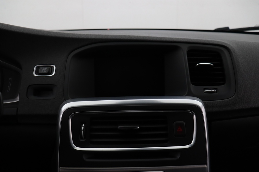 Volvo V60 Cross Country vaihtoauto