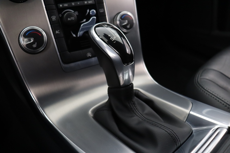 Volvo V60 Cross Country vaihtoauto