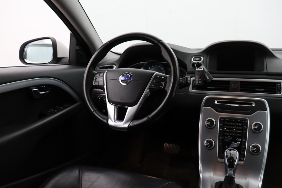 Volvo V70 vaihtoauto