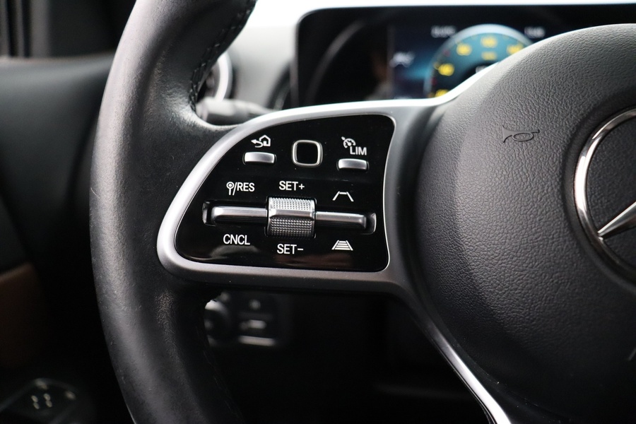 Mercedes-Benz GLB vaihtoauto