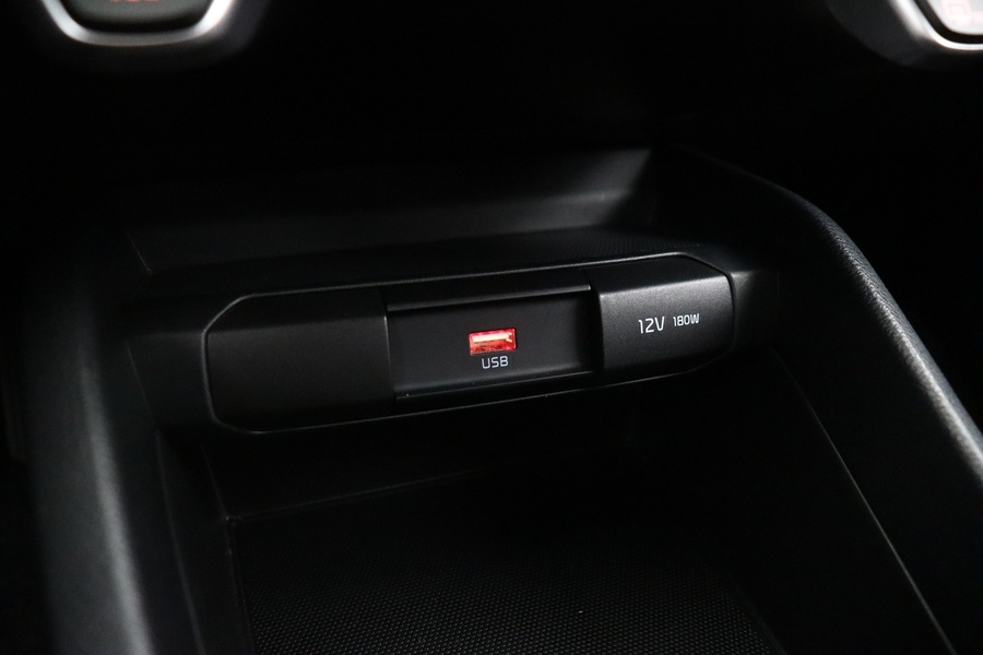 Kia Stonic vaihtoauto