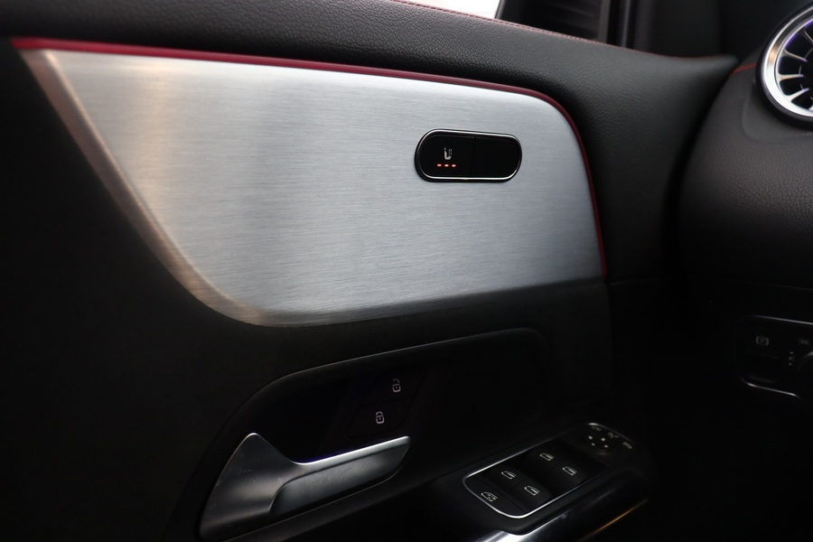 Mercedes-Benz EQA vaihtoauto