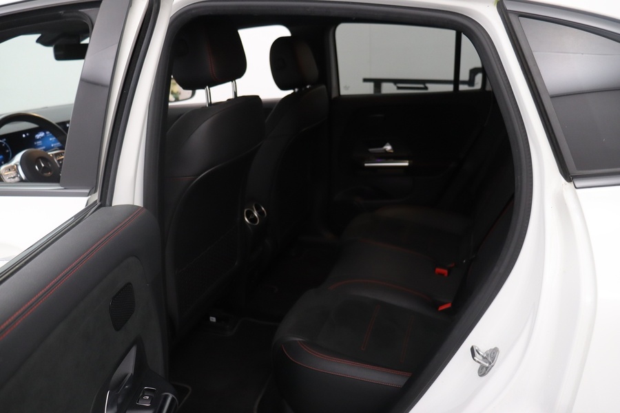 Mercedes-Benz EQA vaihtoauto